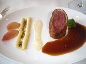 Ländlich perfekt: Hunsrücker Rehrücken