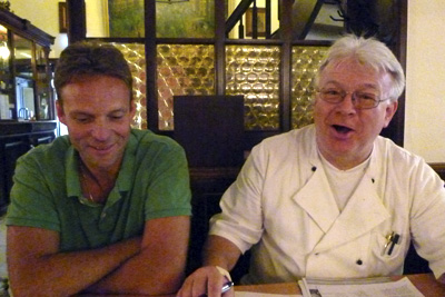 Freuen sich auf Sie: Braumeister Andree Vrana und Chefkoch Dieter Reiff