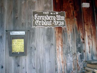 Im Winter ein Ort der Ruhe, die Kreuzbergalm